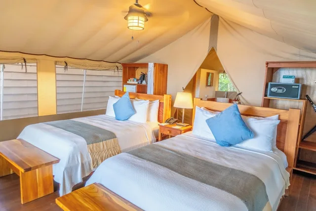 Family, Tent, Suite, 1 King and 2 Double Beds، Isla Chiquita Glamping Hotel 1/4