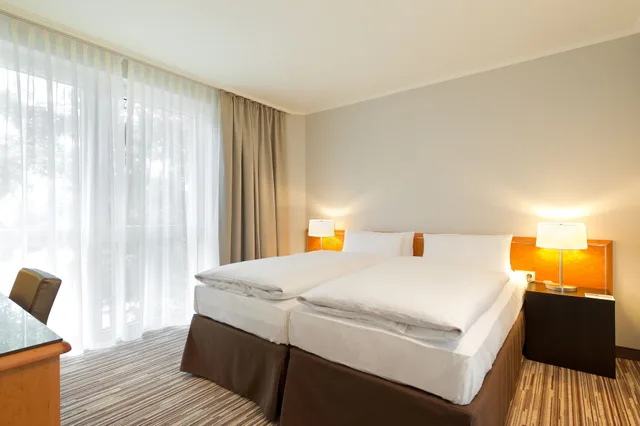 غرفة قياسية بسرير كوين، Mercure Hotel Duesseldorf Kaarst 1/10