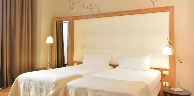 غرفة كلاسيكية ثلاثية بثلاثة أسرّة، Italiana Hotels Milan Rho Fair 4/10