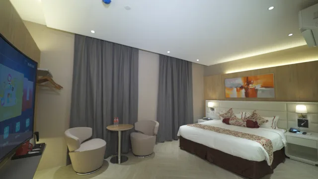 جناح تنفيذي، Red Hotel Cubao 1/4