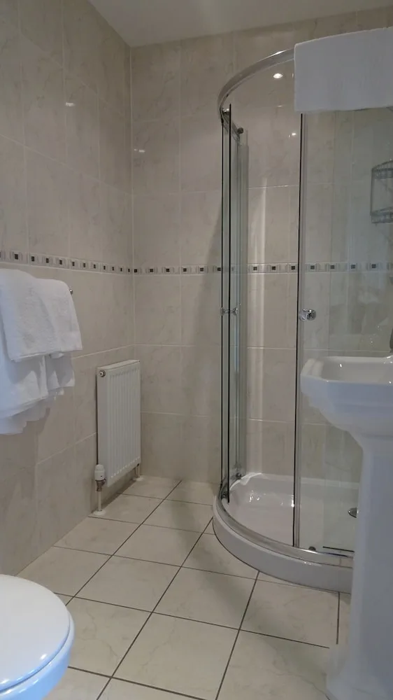 غرفة سوبيريور بسرير مزدوج بإطلالة على البحيرة، Loch Ness Cottages 2/2