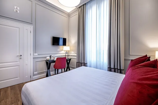 غرفة بسريرين منفصلين، Hotel Ungherese 2/5
