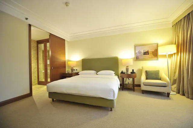 غرفة ديلوكس بسرير كينج، Regent Warsaw Hotel 3/5