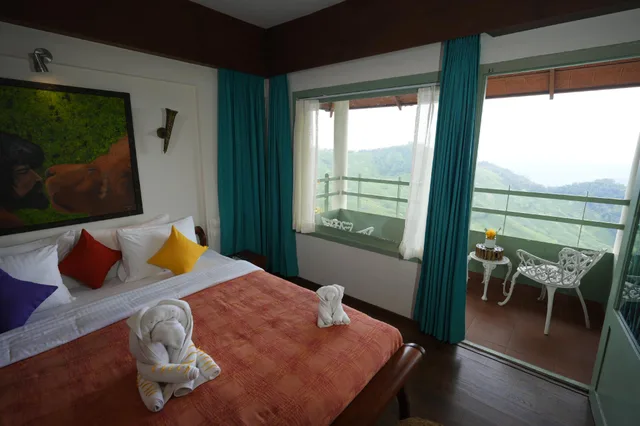 غرفة بسرير كينج بجاكوزي، Blackberry Hills Munnar - Nature Resort & Spa 2/2