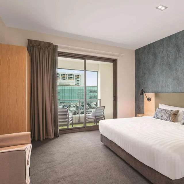 شقة بريميير بغرفتي نوم مع أريكة، Adina Apartment Hotel Auckland, Britomart 4/10