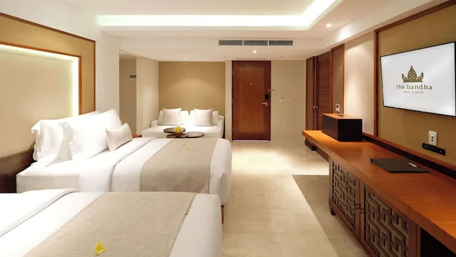 Junior Suite Twin Bed, The Bandha Hotel & Suites 2/6