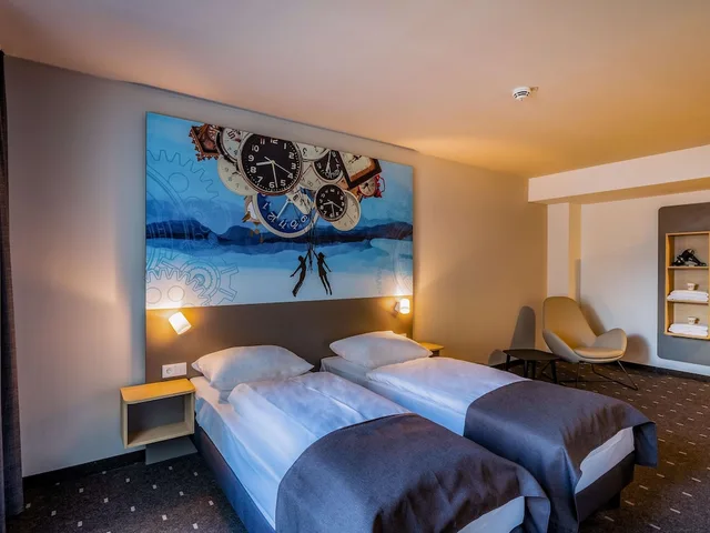 غرفة بسريرين منفصلين، B&b Hotel Villingen-schwenningen 2/5