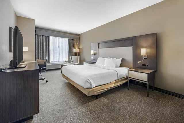 غرفة قياسية بسرير كينج بمطبخ لذوي الإعاقة، Best Western Plus Executive Residency Jackson Northeast 1/10
