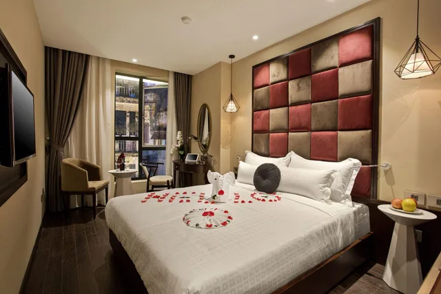 Connecting, City View, Hanoi La Storia Hotel 1/1