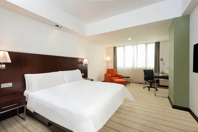 غرفة بريميوم بسرير كينج، Holiday Inn Vista 3/7