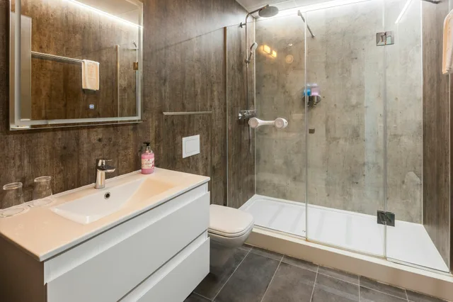 غرفة عائلية، Landhotel 4/4