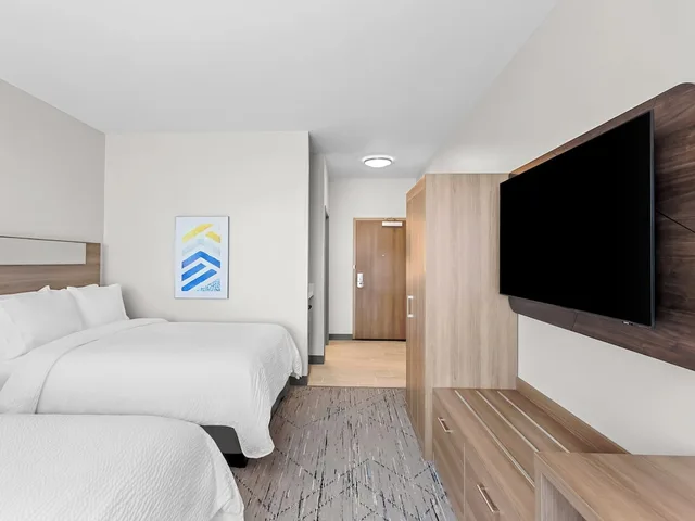 غرفة قياسية بسريرين كوين لذوي الإعاقة، Holiday Inn Express Peotone 1/10