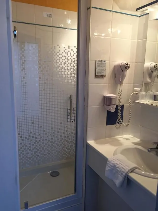 غرفة كومفورت بسرير مزدوج، Azur Reims Hotel 7/8