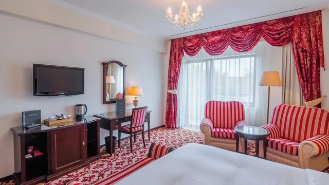 غرفة بسرير كينج، Hilton Sibiu 5/9