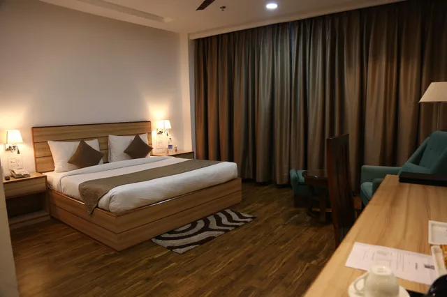 غرفة سوبيريور بسرير مزدوج، Ana Clarks Inn Panchkula 2/4