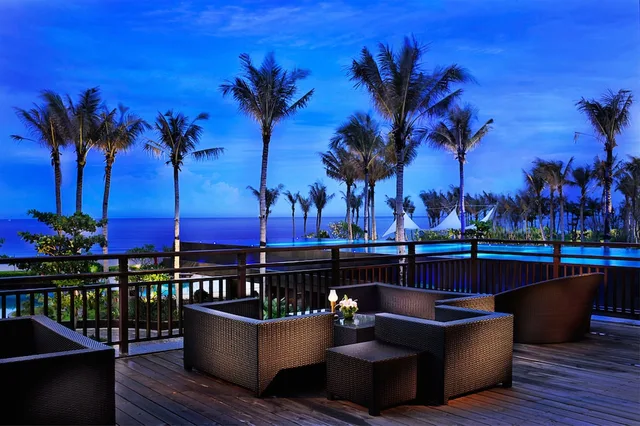 NARADA RESORT AND SPA PERFUME BAY، Wanning 25/46