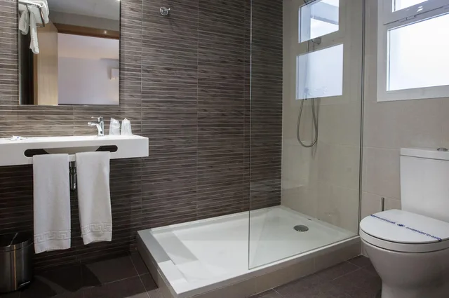 Standard, Double Bed, Hotel Montesol 2/3