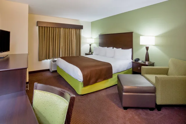 غرفة بسرير كينج، Americinn By Wyndham Hartford Sd 1/2