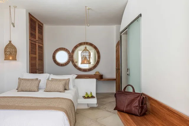 White, Junior, Villa, Queen Bed, Sunset View, Outdoor Jetted Tub, Terrace, Annex، White 2/2