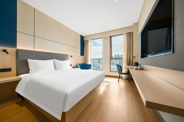 Specialty، Holiday Inn Express Chongqing Guanyinqiao 7/10