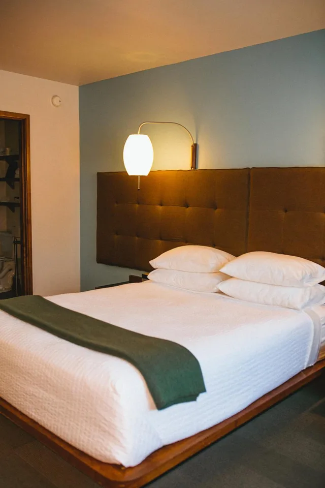 غرفة بسرير كوين، Modern Hotel And Bar 4/10