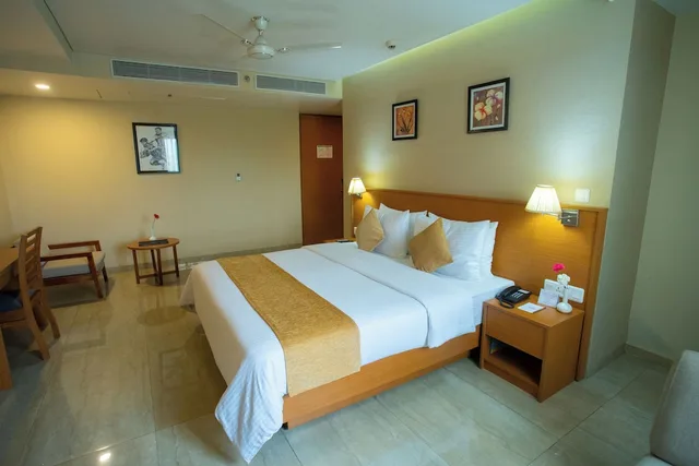 غرفة سوبيريور بسرير كوين، Classic Grande Imphal, a member of Radisson Individuals 7/10