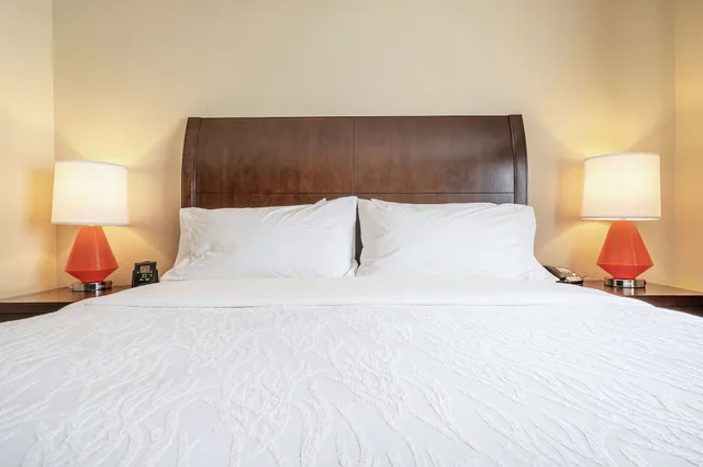 جناح بسرير كينج لذوي الإعاقة، Hilton Garden Inn Kalispell 2/5