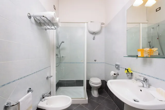 غرفة كلاسيكية ثلاثية بسريرين منفصلين مع أريكة، Hotel dei Capitani 2/2