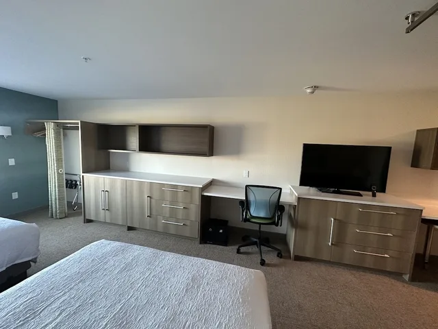 جناح استوديو بسريرين كوين، Home2 Suites by Hilton Racine 1/1