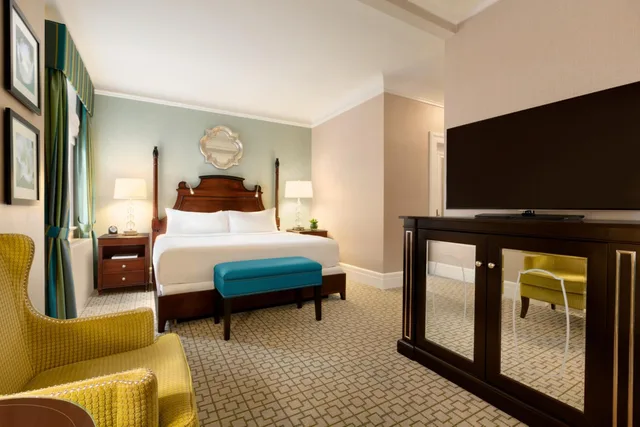 Deluxe, King Bed, Queen Bed, Fairmont Chateau Laurier 2/5