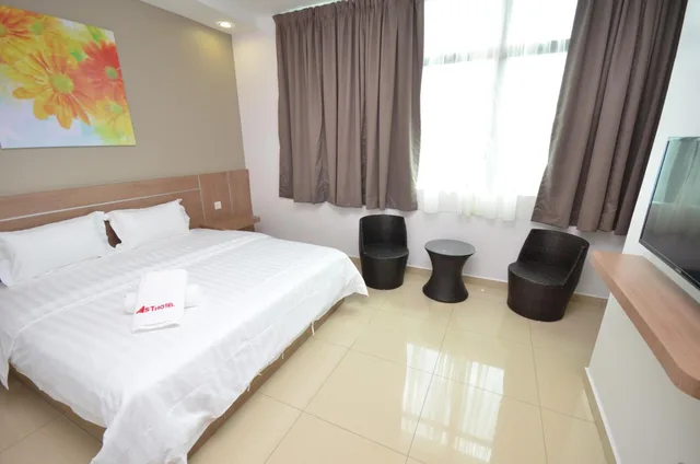 غرفة ديلوكس بسرير مزدوج، Ast Hotel 1/3