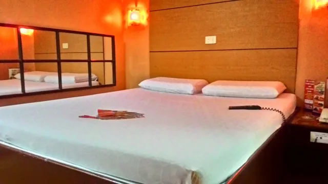 غرفة تنفيذية بسرير كوين، Hotel Sogo Aurora Blvd - Cubao 2/2