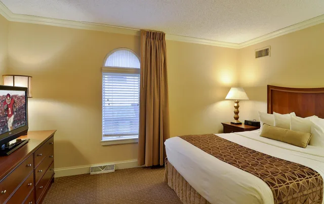 فيلا بسريرين منفصلين وسرير بطابقين بغرفتي نوم مع أريكة بمطبخ، Eden Resort And Suites, BW Premier Collection 2/7
