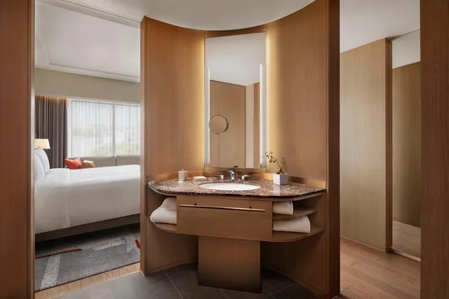 Guest Room, Deluxe, King Bed, City View, JW Marriott Hotel Nara 5/7