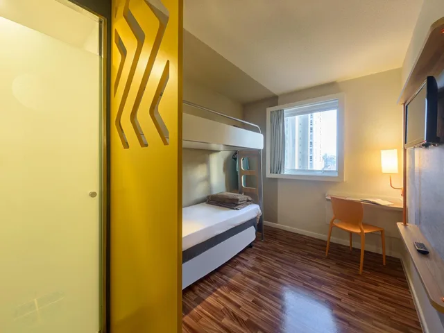 غرفة قياسية بسرير بطابقين مع سرير إضافي، Ibis Budget SP Centro Sao Joao 7/7