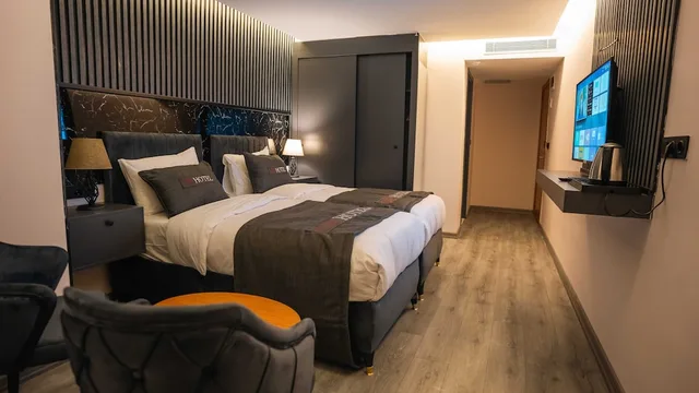 غرفة بزنس بسريرين منفصلين، CIP Istanbul Hotel 1/4