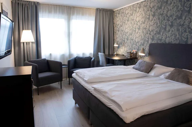 غرفة بسريرين منفصلين مع سرير إضافي، Best Western Tingvold Park Hotel 2/5