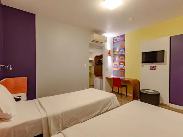 غرفة قياسية بسريرين منفصلين، Ibis Styles Balneario Camboriu 2/7