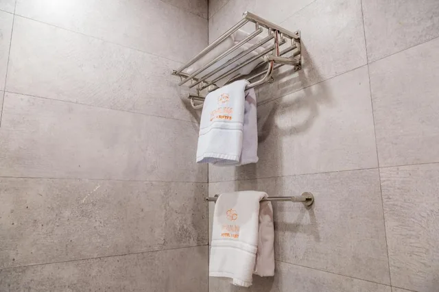 غرفة قياسية بسرير مزدوج، فندق روزالينا(Rosalina Hotel) 3/3