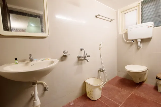 غرفة كلوب بسريرين كينج، OYO Rooms off Aurobindo Ashram 5/5