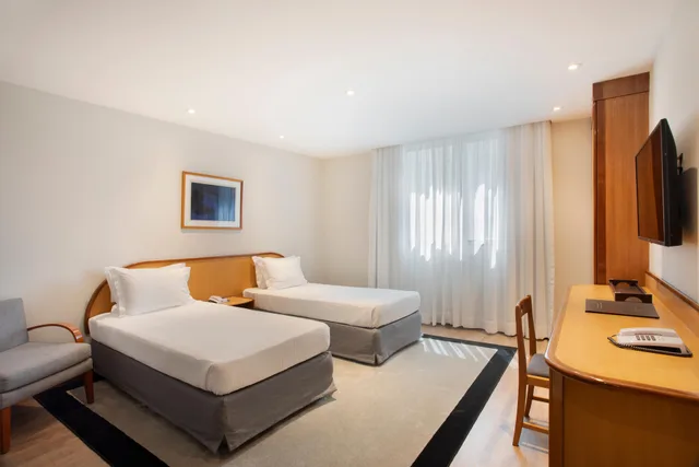 Luxury, Twin Beds, Street View، Windsor Guanabara 3/4