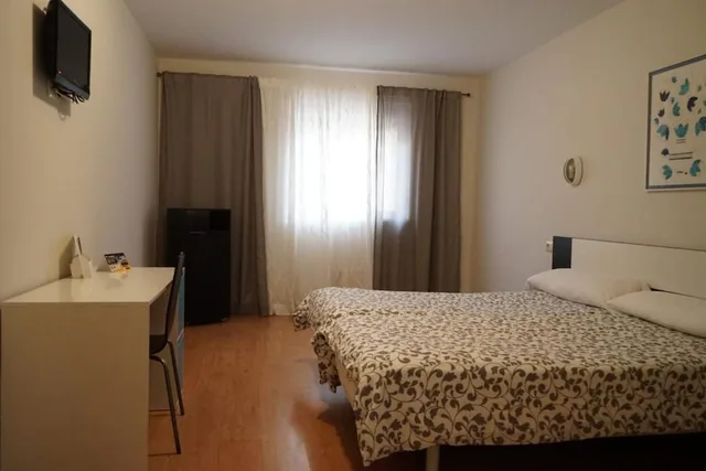 غرفة قياسية بسريرين منفصلين، AHC Caceres 5/10