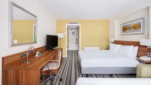 غرفة قياسية بسرير مزدوج مع أريكة، Holiday Inn Derby Nottingham M1 J25 3/10