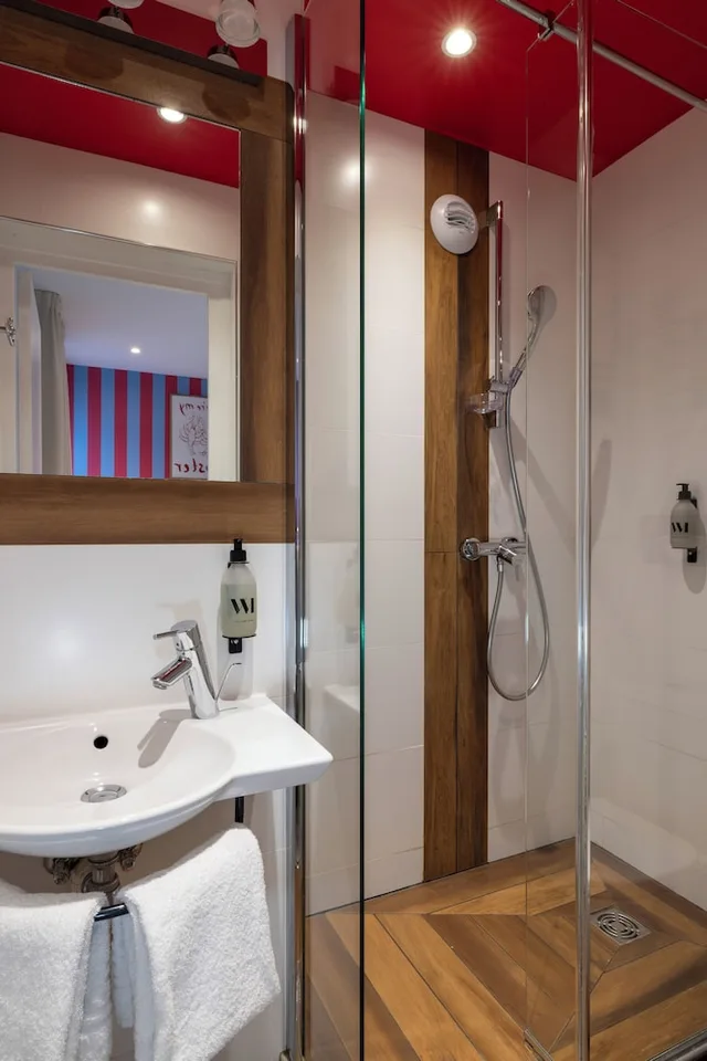 غرفة سوبيريور بسرير كوين، Hotel De Saint Germain 7/8
