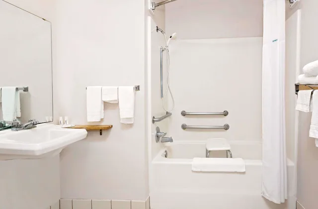 غرفة قياسية بسريرين كوين، Howard Johnson By Wyndham Gothenburg 3/3