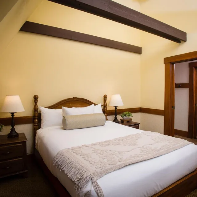 2 Bedrooms, Deluxe, Chalet, 2 Bathrooms, Accessible، UCLA Lake Arrowhead Lodge 2/4