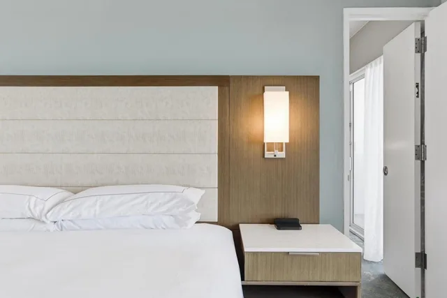 غرفة بريميوم عائلية بسريرين كينج بإطلالة على البحر، Caribe Hilton 5/8
