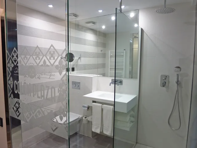 غرفة بسرير مزدوج بإطلالة، Boutique Colon Plaza 7/7