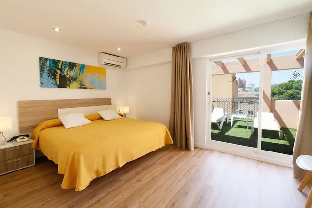 Superior, Queen Bed, Gabarda Hotel 1/10