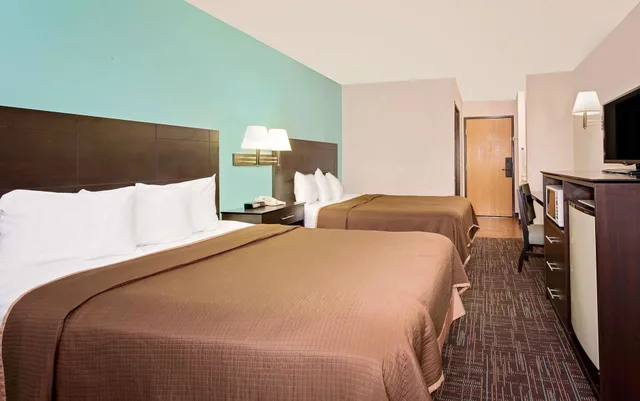 غرفة قياسية بسريرين كوين، Howard Johnson By Wyndham Gothenburg 1/3
